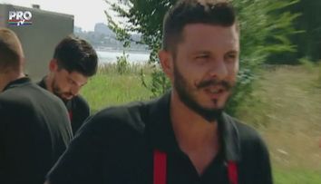 Se ascut cutitele in bucataria Masterchef. Adevenit marul discordiei intre capitanii celor doua echipe: 