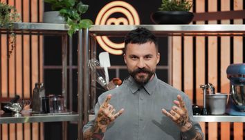 MasterChef, 1 octombrie.Remus Voicu a pregătit pește sălbatic cu piure de conopidă, decorat în stil original! Chefii reacționează însă dur: 