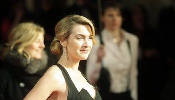 Dragoste la prima vedere. Kate Winslet a plecat in vacanta cu iubitul si s-a intors cu un alt barbat!