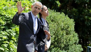 Motivul pentru care Malia, fiica cea mare a lui Michelle şi Barack Obama, a decis să renunţe la numele de familie