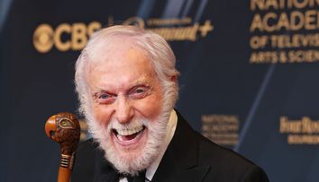 Legenda de la Hollywood care a ajuns la 100 de ani! Povestea incredibilă a lui Dick Van Dyke, omul care sfidează timpul: soția cu 46 de ani mai tânără e secretul vitalității lui uimitoare