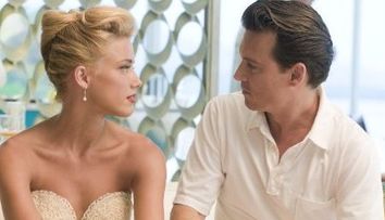 Johnny Depp chiar stie cum sa impresioneze o fata. Ce i-a oferit de Craciun iubitei lui