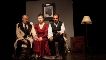 Florin Busuioc revine pe scena teatrului dupa 11 ani