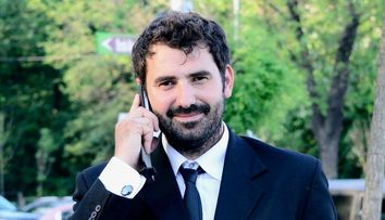 Chef Adrian Hadean lanseaza aplicatia de smartphone “Taste of Romania”