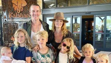 Steven Spielberg a sărit în ajutorul familiei lui James Van Der Beek. Ce gest a făcut regizorul pentru cei 6 copii ai regretatului actor