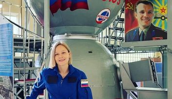 Cine este protagonista primului film care va fi realizat în spațiu. Actrița trece printr-un instructaj dedicat cosmonauților