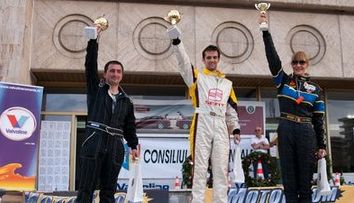 Roxana Ciuhulescu, locul trei  intr-o etapa a Campionatului National de Viteza in coasta Dunlop 2011