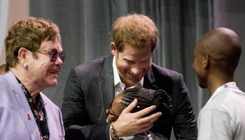 Prințul Harry duce moștenirea mamei sale mai departe în ceea ce privește sprijinirea coaliției împotriva epidemiei SIDA