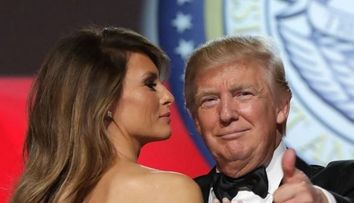 Expertii i-au dat de gol. Adevaratul motiv pentru care Melania Trump refuza sa isi tina sotul de mana in public