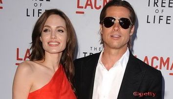 Angelina Jolie si Brad Pitt, mai aproape de altar ca niciodata! Afla de ce! FOTO  