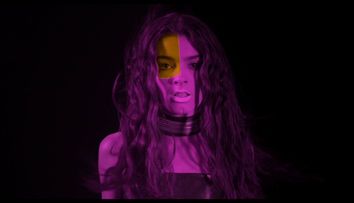 Maria Hojda, finalista in sezonul patru Vocea Romaniei, lanseaza primul videoclip din cariera