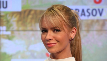 De cand a aparut prima data la Meteo, toti barbatii si-au dorit sa o vada asa. Magda Palimariu, in cel mai provocator pictorial 