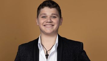Oleg Spînu face show la nunți cu o melodie celebră. Toți invitații ies la dans, alături de mire și mireasă