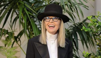 Nu era doar un look! Motivul dureros pentru care Diane Keaton purta mereu pălării și haine care îi acopereau gâtul