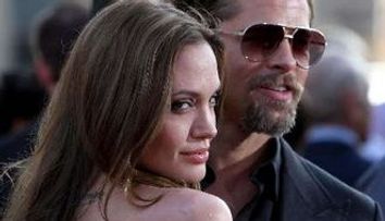 Angelina Jolie: “Brad scrie poezii de dragoste!”
