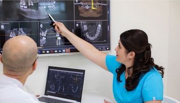 (P) Beneficiile unor implanturi dentare - o listă aproape interminabilă