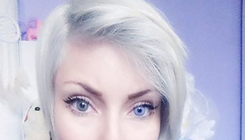 Ea este femeie-Barbie din Brazilia. Arata exact ca o papusa si asta fara nicio operatie estetica