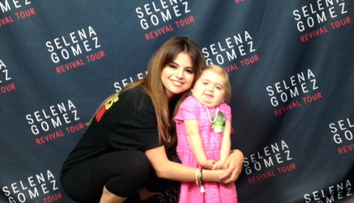 Ce a facut Selena Gomez pentru o fetita de 7 ani, care se lupta cu o boala rara. Dovada ca artista isi respecta toti fanii