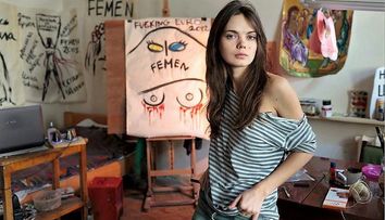 Cine a fost Oksana Shachko, co-fondatoarea grupării feministe Femen care s-a sinucis la 31 de ani