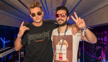 Marius Moga și-a deschis studio pe roți! Cum a transformat un simplu autocar într-un studio