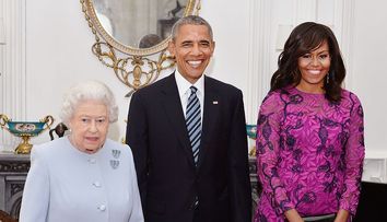 Michelle Obama explică de ce a încălcat protocolul la întâlnirea cu Regina