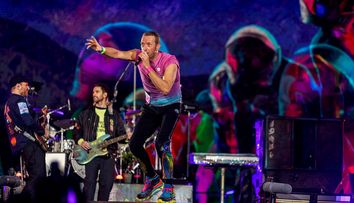 Ce a apărut pe contul de Instagram al trupei Coldplay după ce a ajuns în România! Artiștii s-au plimbat prin Centrul Vechi