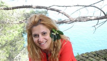 Amalia Enache, vacanta cu miros de iasomie si gust de inghetata de lamaie
