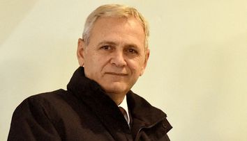 Liviu Dragnea iubește din nou? Tabloidele scriu că ar avea o nouă parteneră tânără