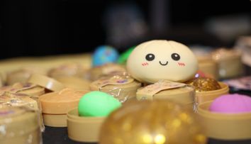 Avertisment pentru părinți! Jucăriile „squishy” adorate de copii pot provoca probleme de sănătate. Ce au descoperit autoritățile