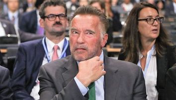 VIDEO Farsa cu care Arnold Schwarzenegger i-a înnebunit pe americani. „Știți că planeta e prea aglomerată?”