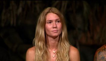 Mari Fica părăsește competiția Survivor România. 