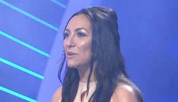 Andra, tinuta pe care fanii nu o vor uita prea curand. Aparitie senzationala pe scena Romanii au talent