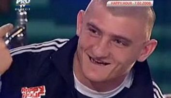 Actorii serialelor îl încurajează pe luptătorul-balerin Moroşanu