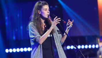 Românii au talent 2020: Andreea Secrieriu, voce caldă și o prezență timidă
