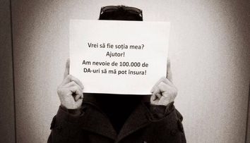 100.000 de like-uri si ea ii spune DA. Prima fotografie cu iubita tanarului care a pus pe jar toata Romania cu cererea lui in casatorie