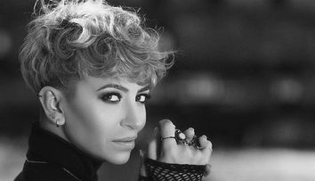 VIDEO Giulia și soțul ei, iubire ca în filme