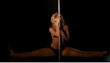 VIDEO! Shakira danseaza fierbinte la bara in cel mai nou clip! Presa din Spania: 
