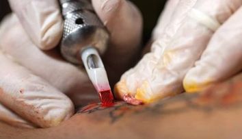 A suferit de depresie si a ales sa isi faca un tatuaj pe care doar ea il intelege. Adevarul pe care il ascunde