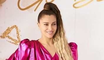 Lora, schimbare radicală de look. Cum au reacționat fanii 