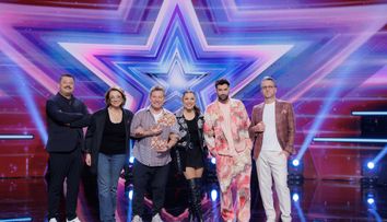 Andi Moisescu, impresionat de povestea unui artist nomad care va urca astăzi pe scena Românii au talent: „Parcă a fost o secvență de film”