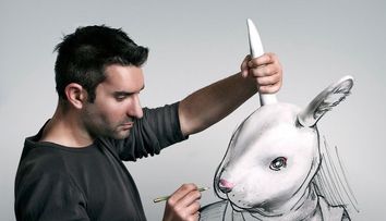 Fotografie si desen, o combinatie extraordinara. Autoportrete din domeniul irealului