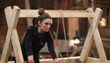 Pe cine va alege Claudia Pavel la duel în seara aceasta la Ferma, aflăm de la 21:30, la PRO TV