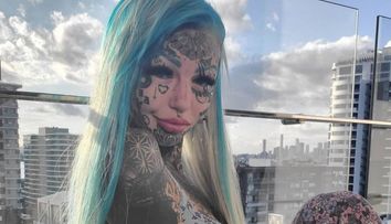 Și-a tatuat 98% din corp, dar asta nu este tot. Ce modificare extravagantă și-a făcut această femeie