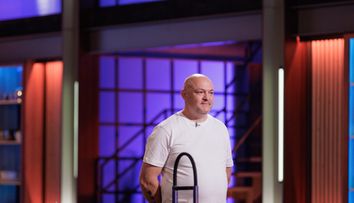 MasterChef 2024, 30 septembrie. Victor Marțolea, constructorul care a făcut, deja, primul milion de euro, a gătit pară în vin. Cătălin Scărlătescu a fost, imediat, năpădit de amintiri: „E ca și cum m-ai adus în timp”