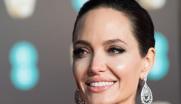 Angelina Jolie, apariție rară alături de toți cei șase copii. Cum arată aceștia acum