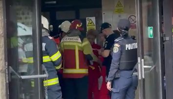 Sfârșit tragic: Un bărbat a murit după ce liftul pe care îl repara s-a prăbușit de la etajul 5, în Galați