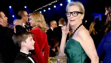 Meryl Streep se îmbracă românește, dar ea nu știe asta. Cum arată ia pe care o poartă