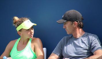 Cât a câștigat Simona Halep pe minut cât timp l-a avut antrenor pe Darren Cahill. Suma e impresionantă