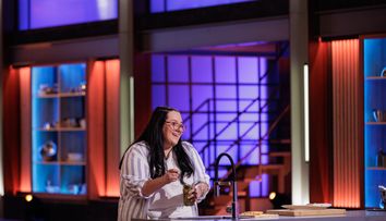 MasterChef 2024, 7 octombrie. Yasmina Cheresteș, manichiurista care scrie poezii și adoră să gătească! Cum au reacționat chefii după ce au gustat din tocănița ungurească: „Am să îți recit și eu un pic de poezie”