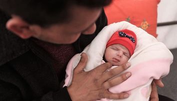 Afraa al-Suwadi, fetița-miracol a cutremurului din Siria, are o familie nouă